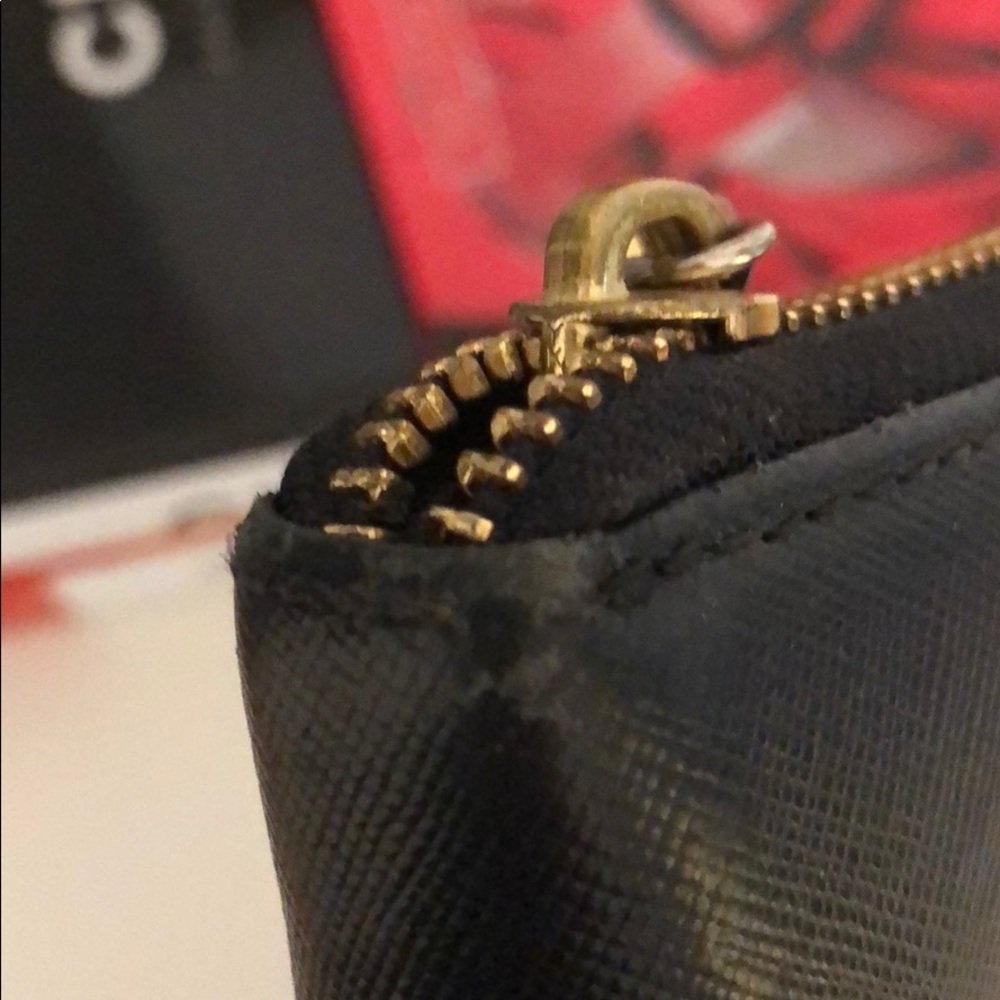 Tory Burch Wallet - Picture 5 of 7